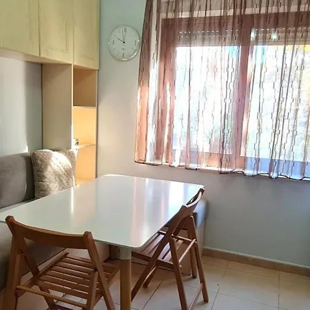 Apartment 2v1- Center Dp