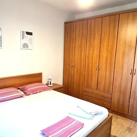 Apartment 2v1- Center Dp *